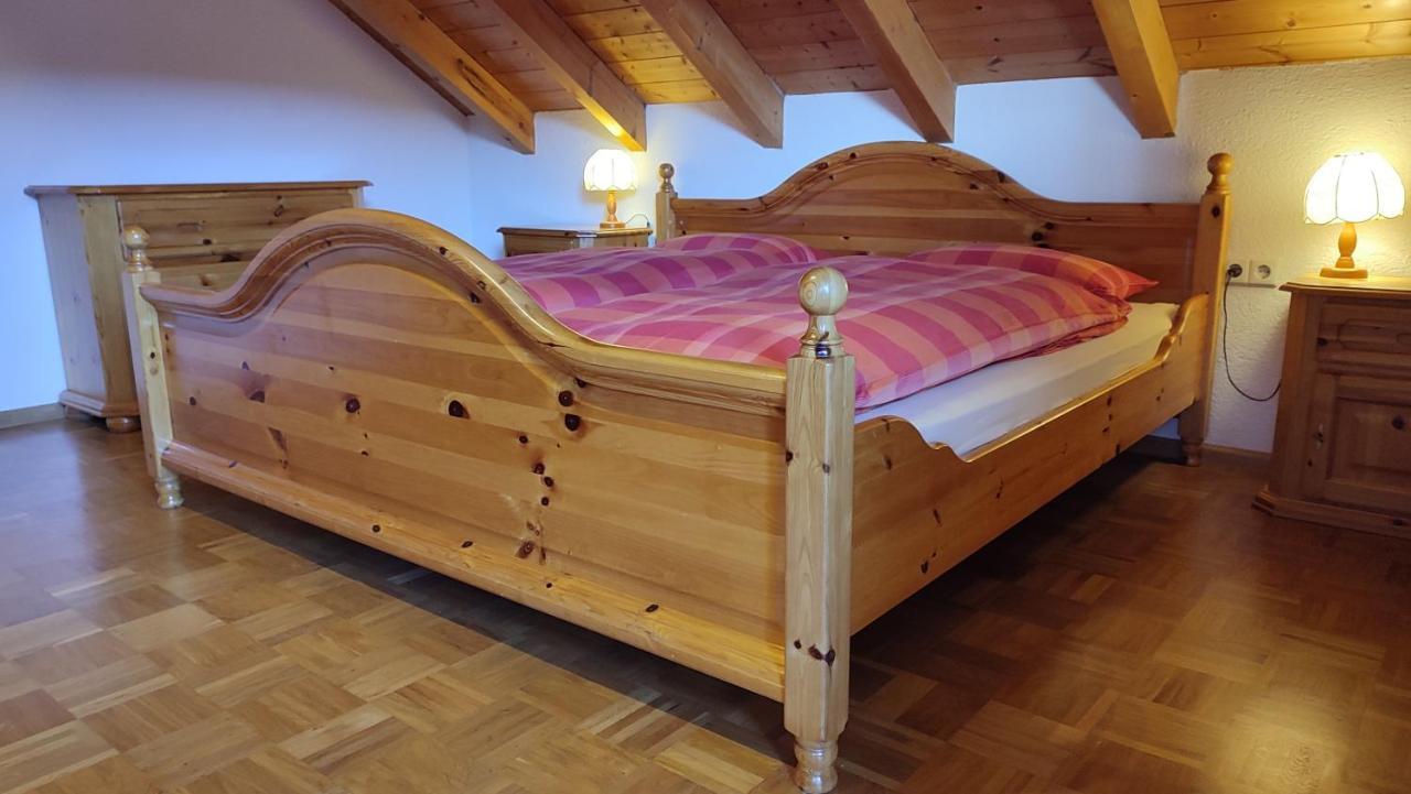 Ferienwohnung Fewo Cheny In Titisee Exterior foto